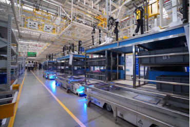 探秘“燈塔工廠” 中國新主流媒體汽車聯(lián)盟走進上汽大通